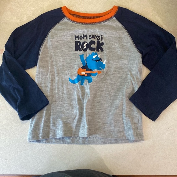 ♥️ CARTERS 4T boys shirt - Picture 1 of 2